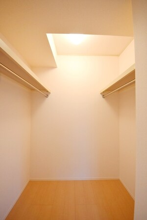 フォレストコート大宮の物件内観写真